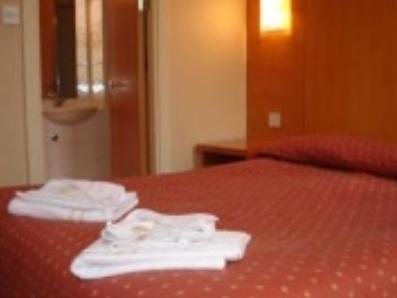 Berkeley Court Hotel London Room photo